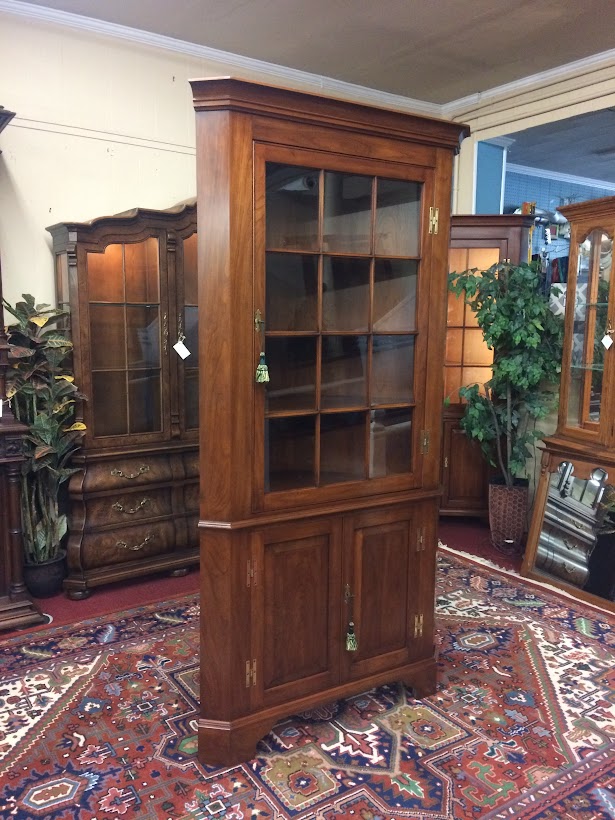 Vintage Corner Henkel Harris Furniture