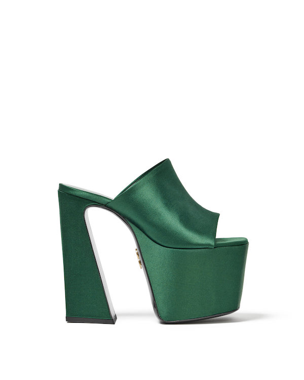 Handbag Designer Brandon Blackwood Launches Footwear EBONY