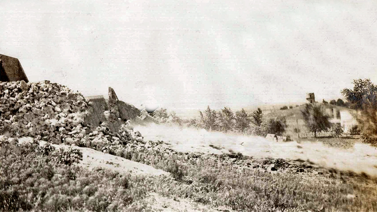 Winfield Ks Reservoir fails.