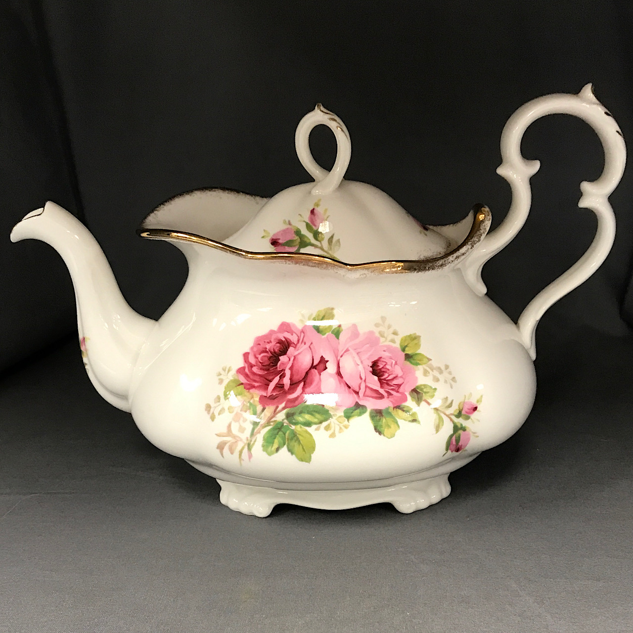 Royal Albert American Beauty Teapot Large (Victorian Style) Echo