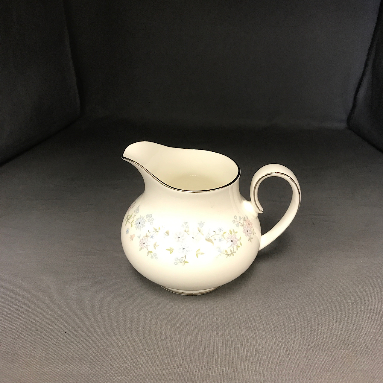 Royal Doulton Amersham Creamer Large Echo's China