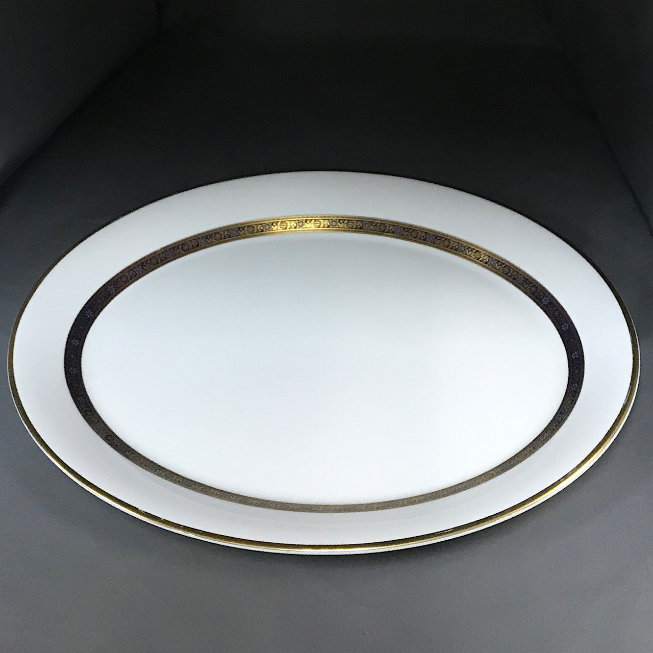 Royal Doulton Harlow Large Platter Echo's China