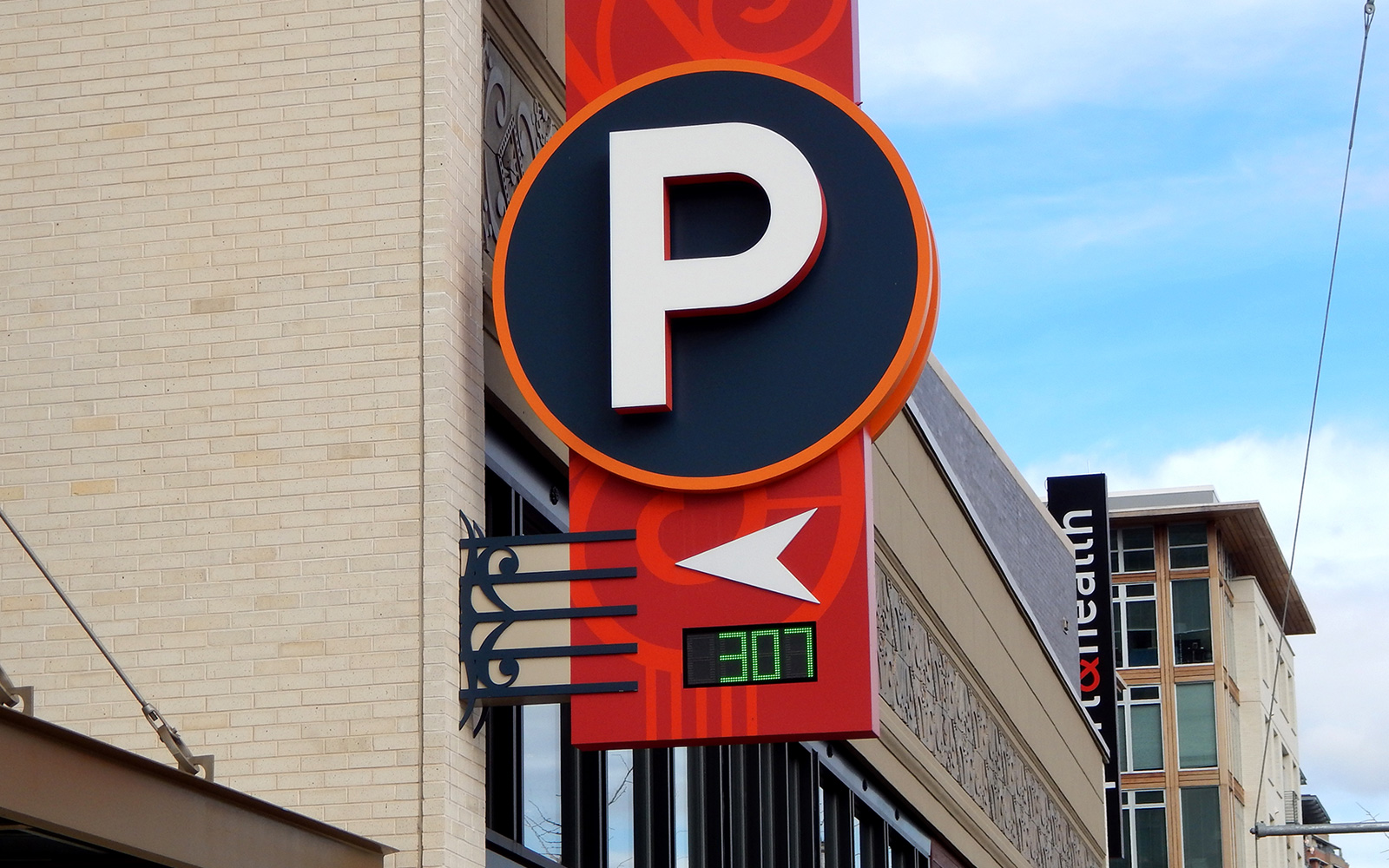 Pike & Rose Colonial Parking