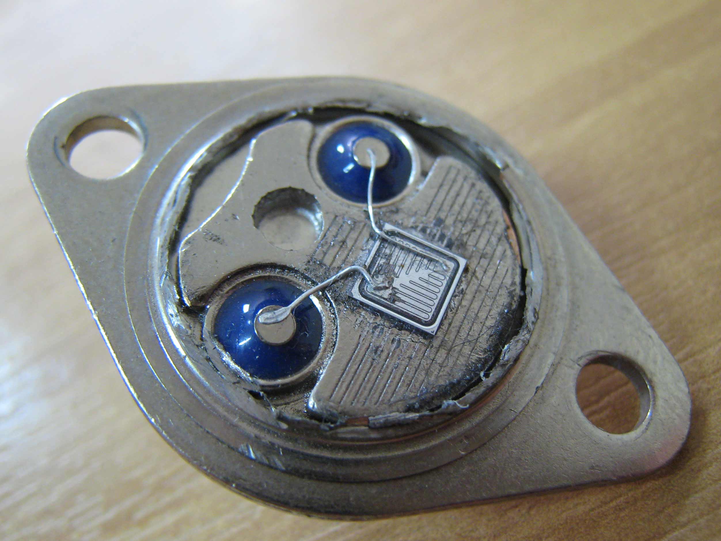 What Does A Transistor Look Like