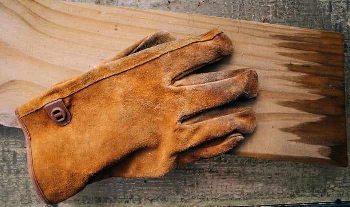 How to shrink leather gloves in a few easy steps?