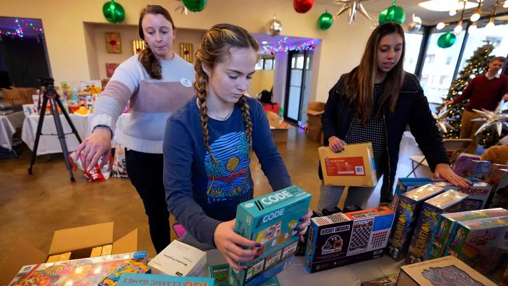 Free Toy Store in Nashville Gives Families the Dignity of Choice While