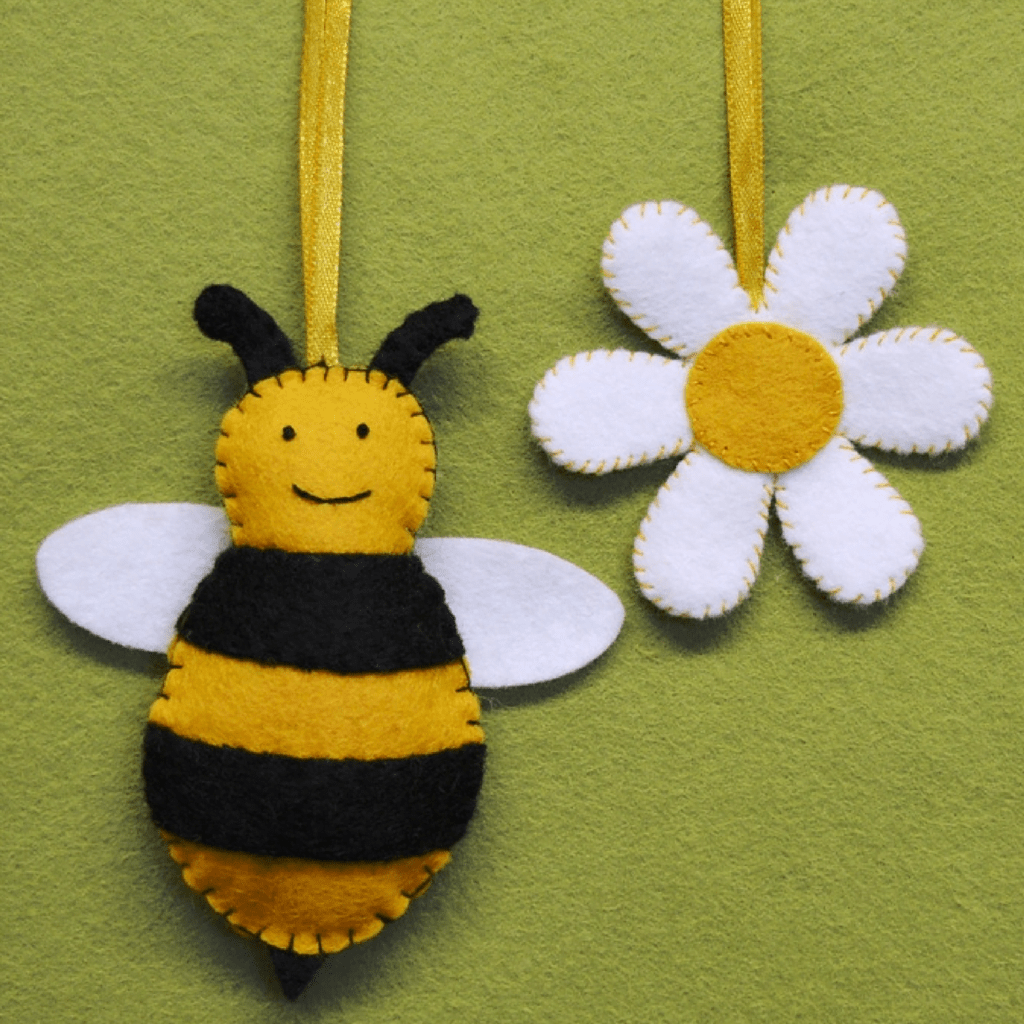 Bee and Flower Felt Mini Kit The Red Door Gallery