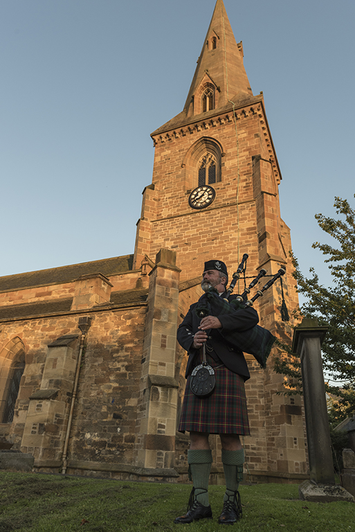 Edinburgh Pipers Hire A Traditional Scottish Wedding Piper