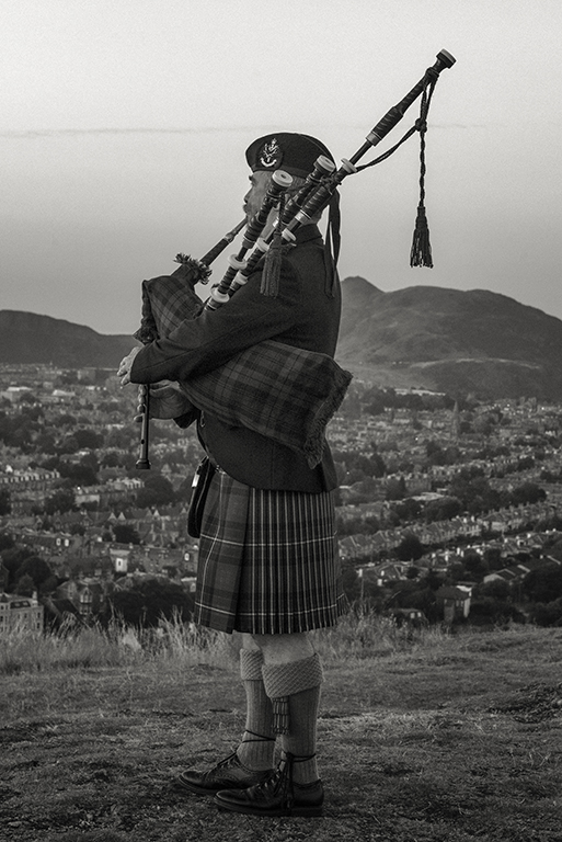 Edinburgh Pipers Hire A Traditional Scottish Wedding Piper