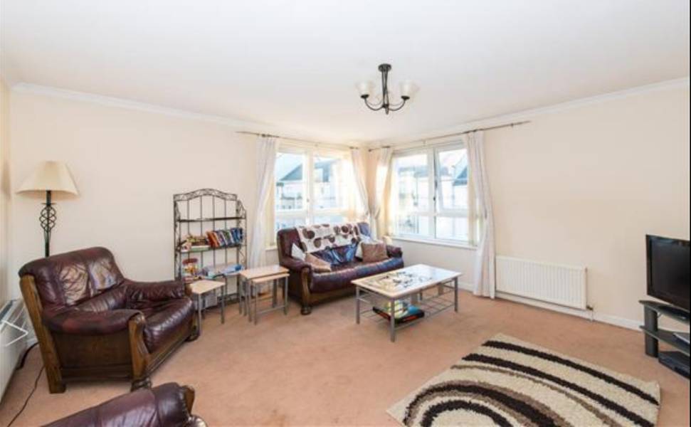 Edinburgh Apartments 4 Bed 2 Bath Apartment, Leith Walk