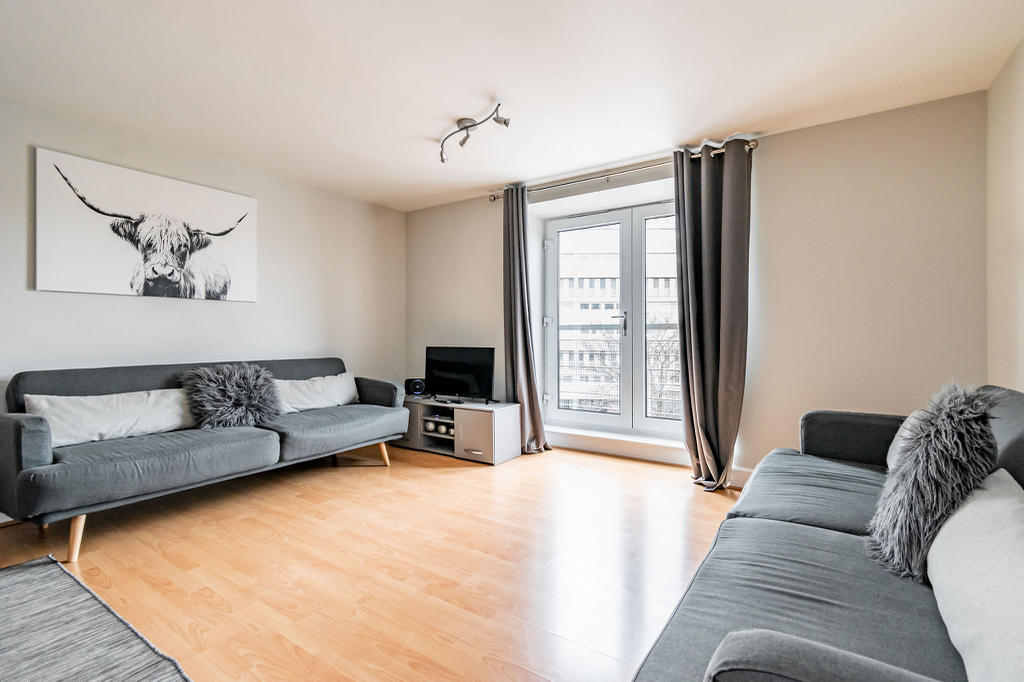 Edinburgh Apartments Amazing Cables Wynd Apartment, Leith