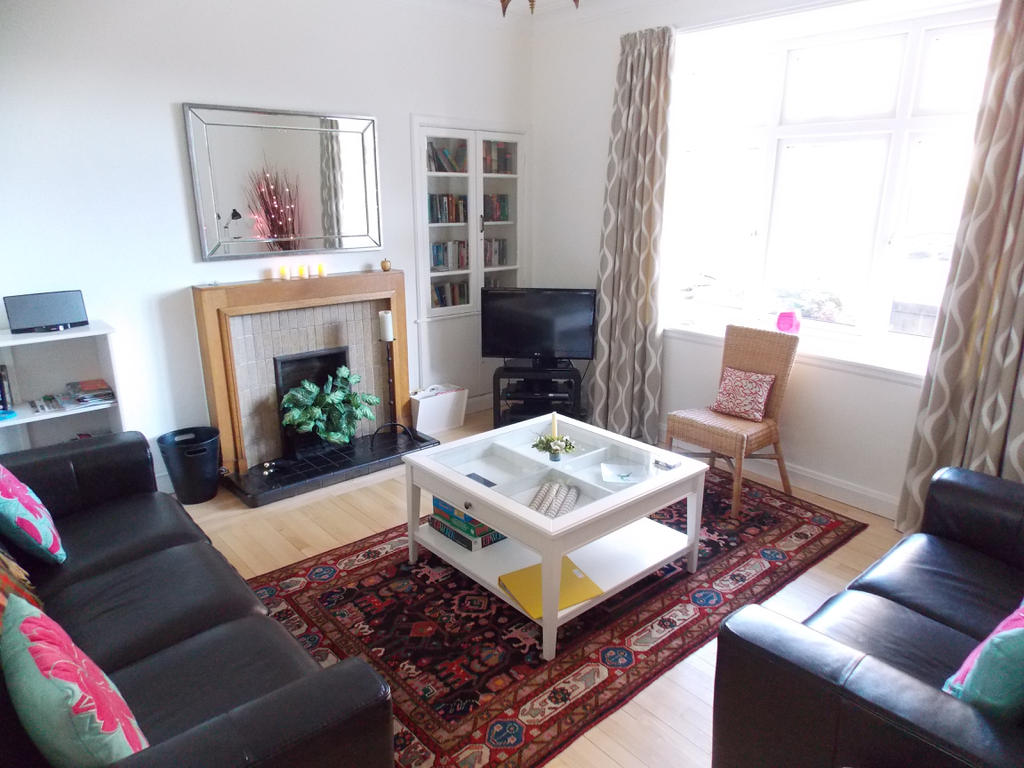 Edinburgh Apartments Falcon Road 2 bedroom apartment, Morningside