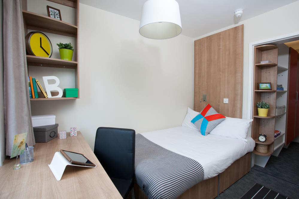 Edinburgh Apartments Meadows 4 Bedrooms, The Meadows