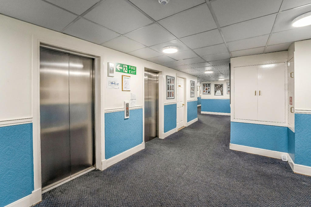 Edinburgh Apartments North Bridge Apartment, Old Town