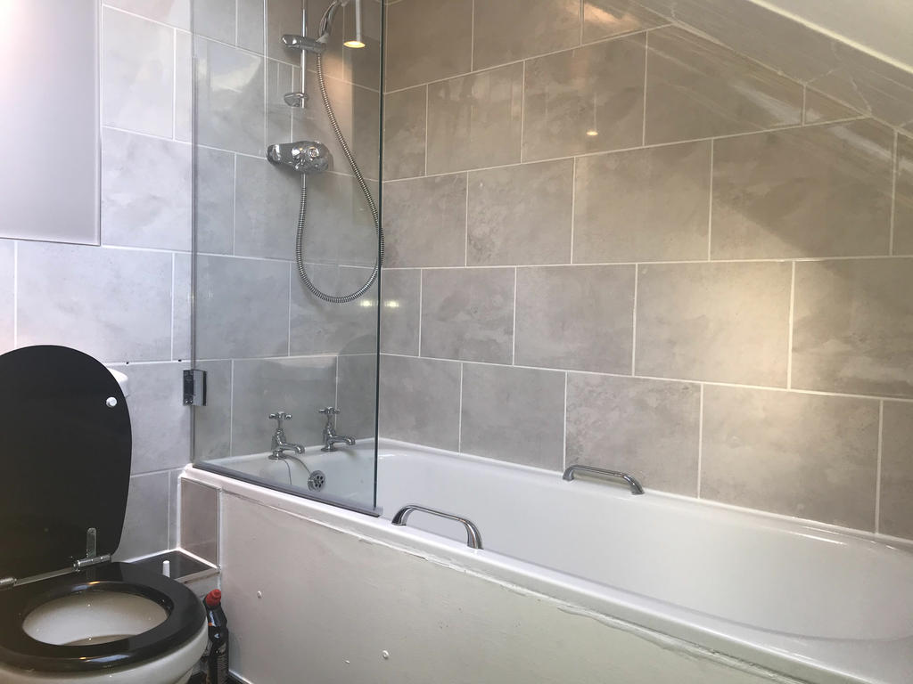 Edinburgh Apartments Wardlaw Sleeps 5,