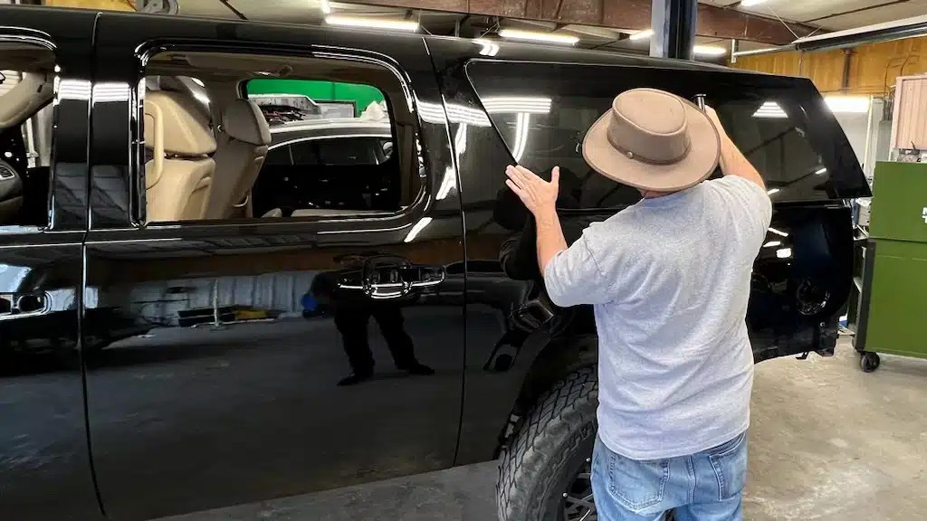 Windshield Replacement Edmond Collision Autogroup Inc.