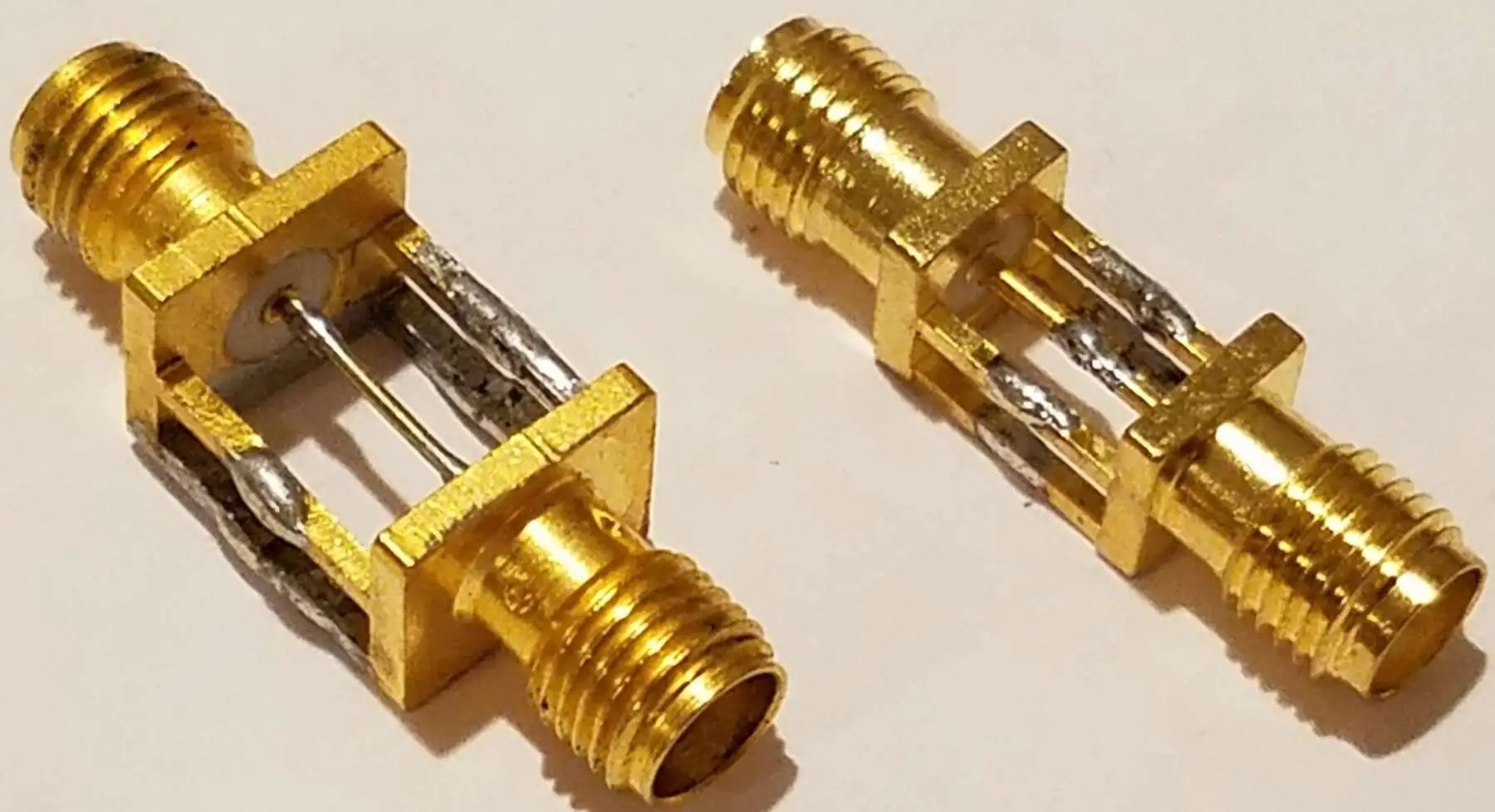 Make simple fixtures from SMA connectors EDN