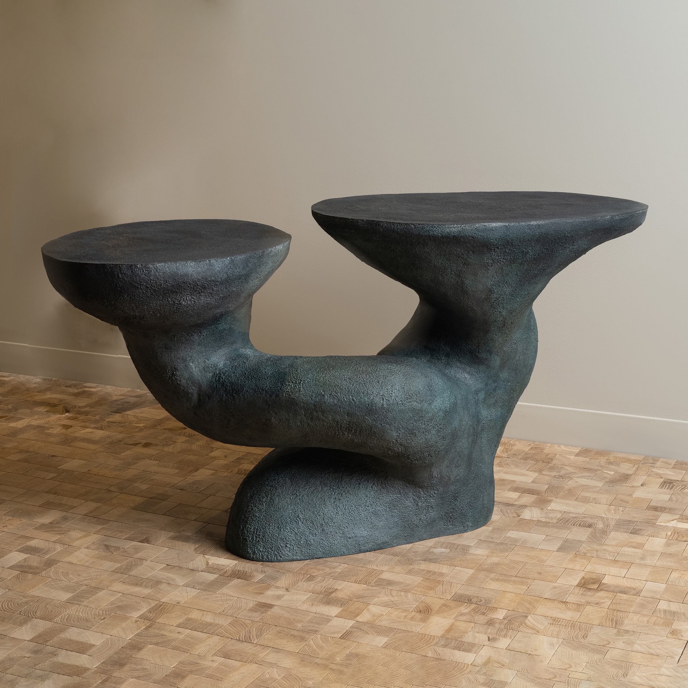 HOYA COFFEE TABLE — Emma Donnersberg