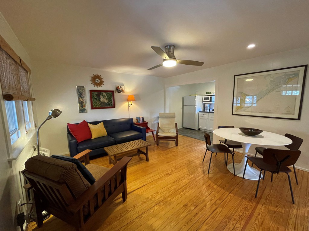 Edwards of Ocracoke Motel and Cottages, Island Hotels in NC Cottage