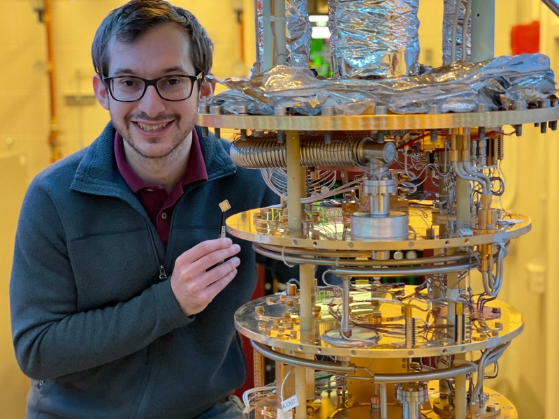 MIT turns “magic” material into versatile electronic devices MIT EECS