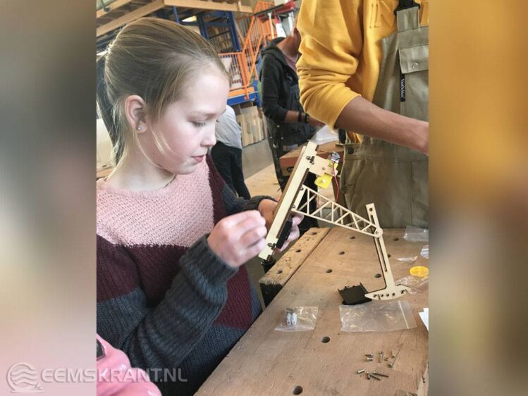 Uitgelezene Leerlingen groep 7 en 8 maken kennis met Techniek | Eemskrant MN-88