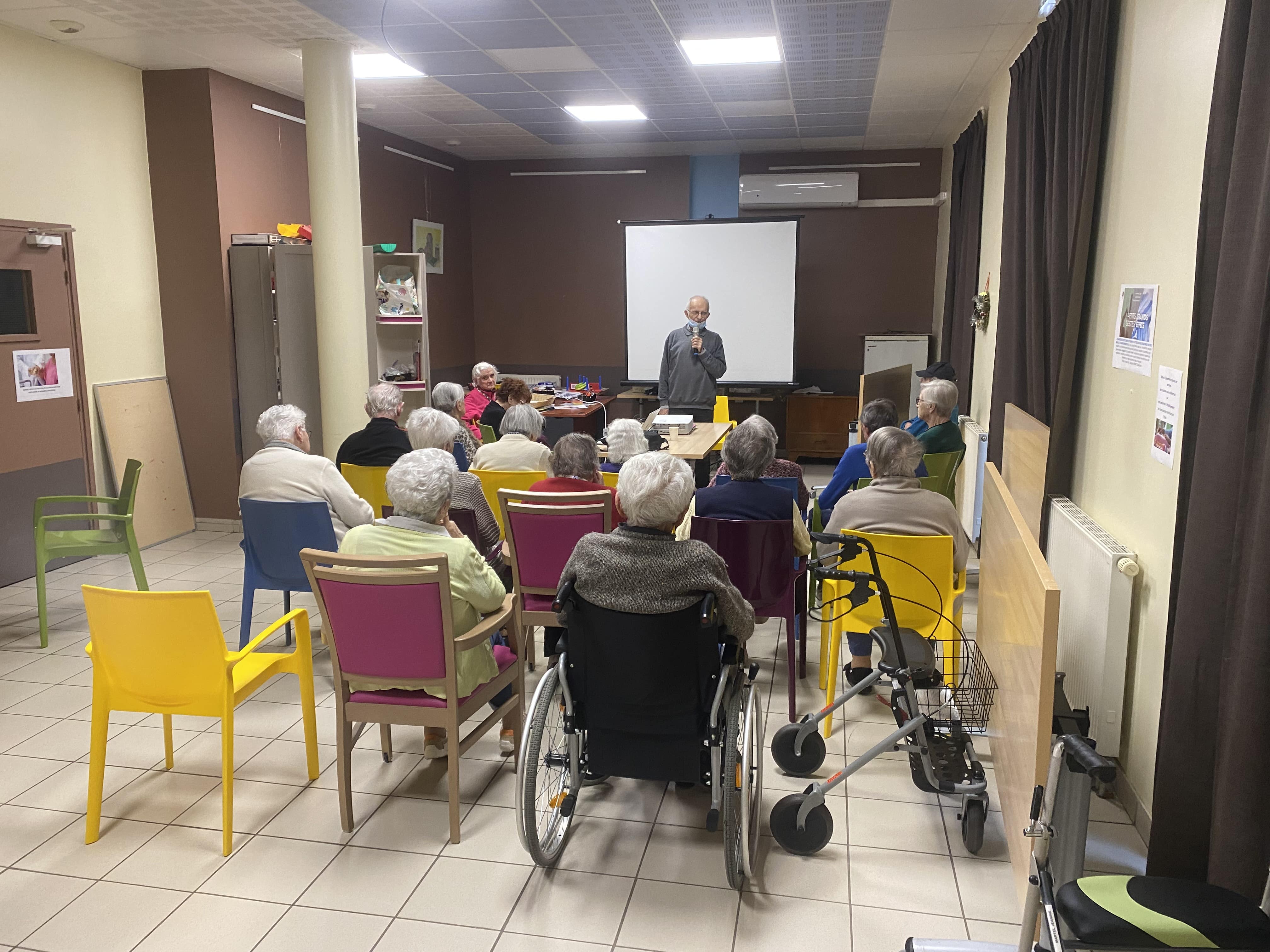 Maison Sainte Monique Rue Blaes at Luis Rigby blog