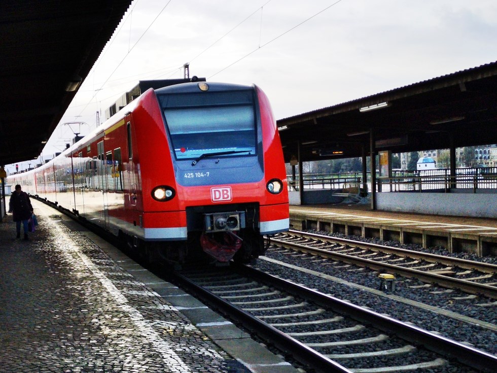 Direktanbindung an Flughafen Köln/Bonn Ehrenbreitstein Ort und Festung