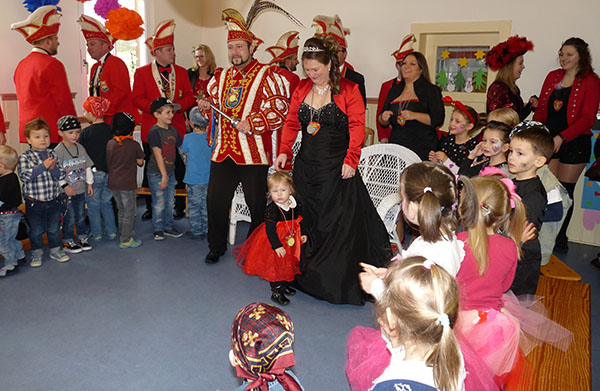 Faschingsfeier mit viel Herz und Musik Büchenberger Kids feiern Fotos