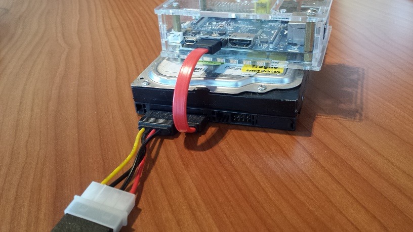 Banana Pi SATA Festplatte anschließen und mounten