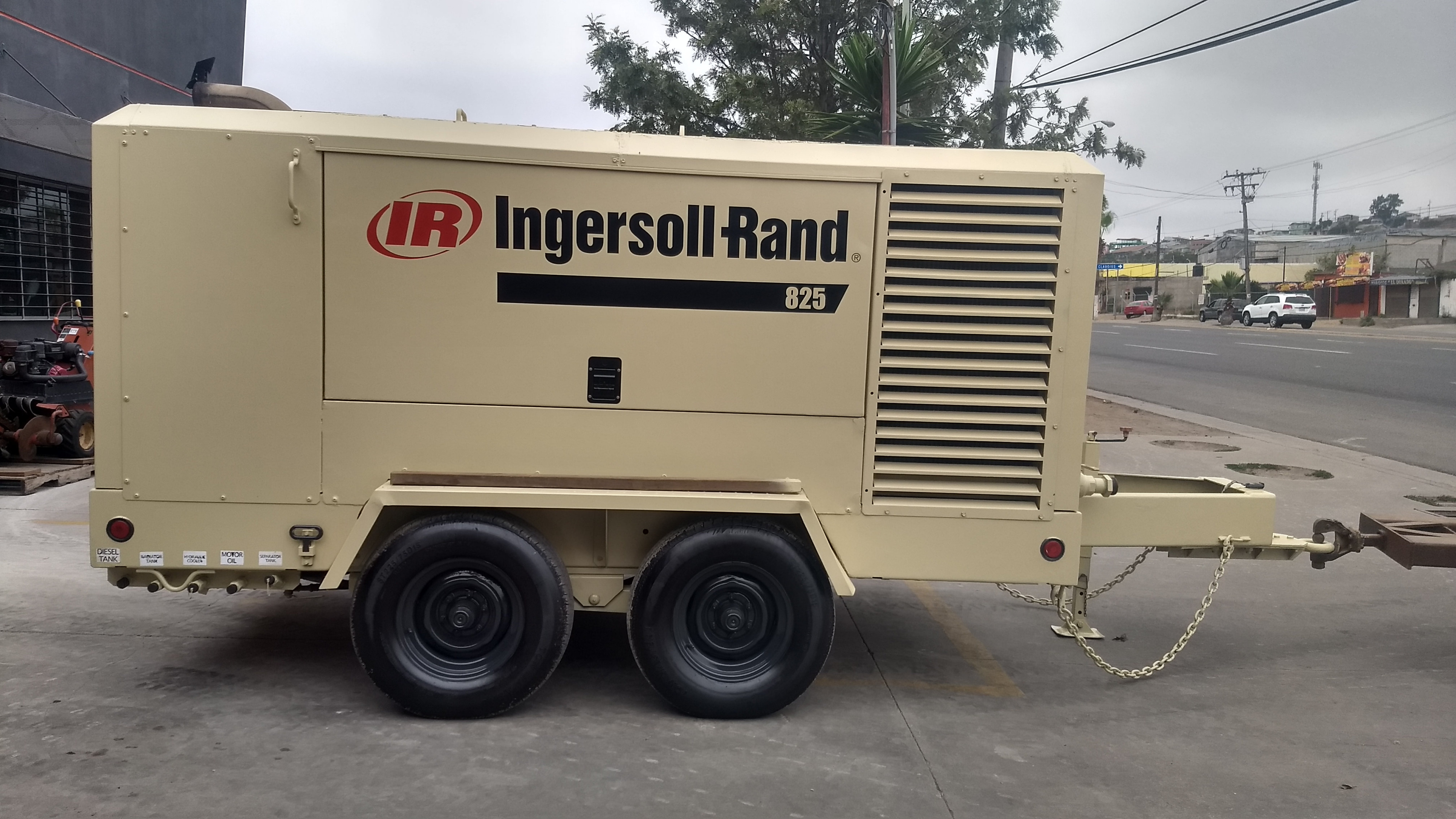 2007 Ingersoll Rand 825 CFM 3917 Pull Out Compressor