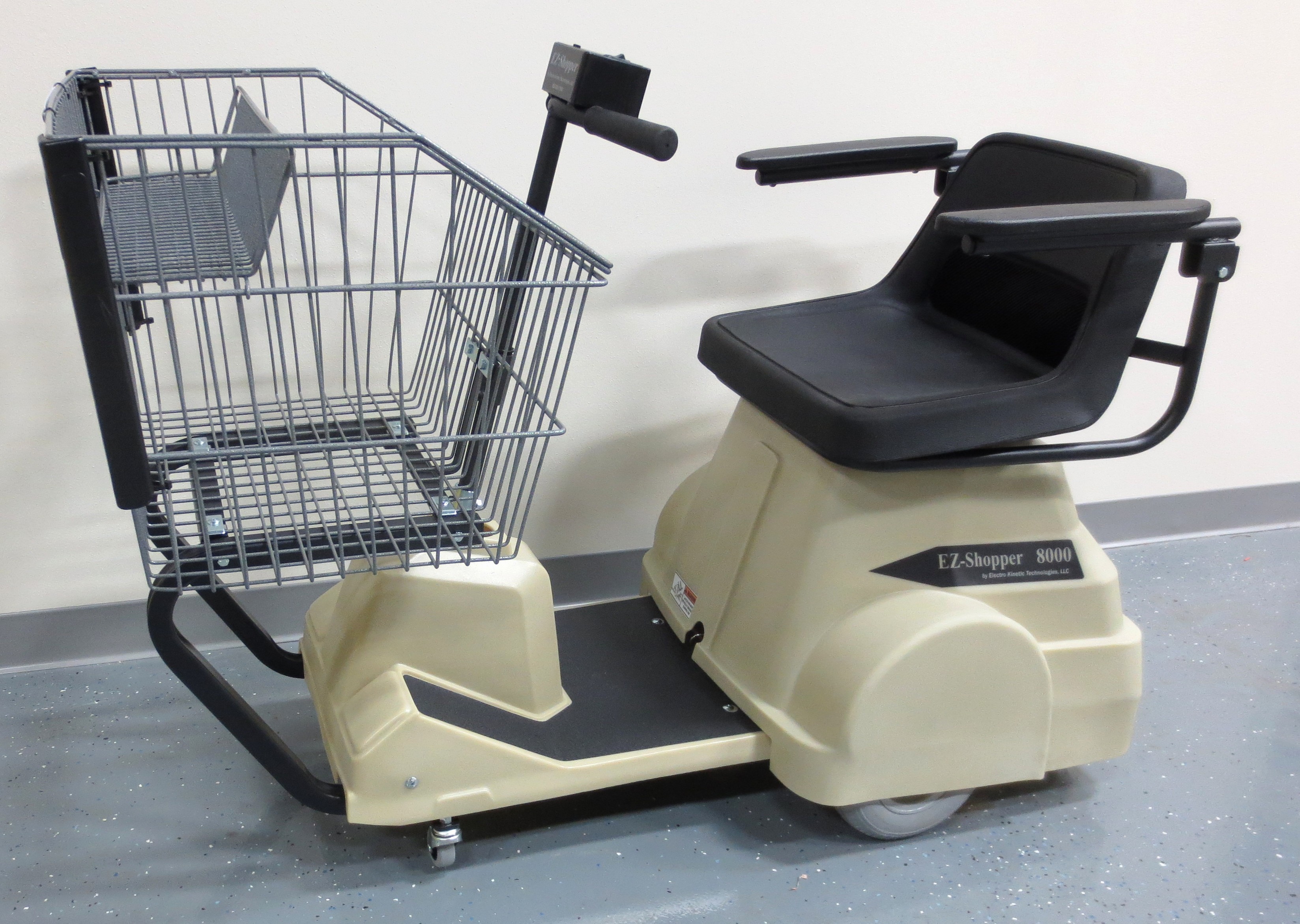 Superior power with 0.6 hp DC motor & dual drive wheels