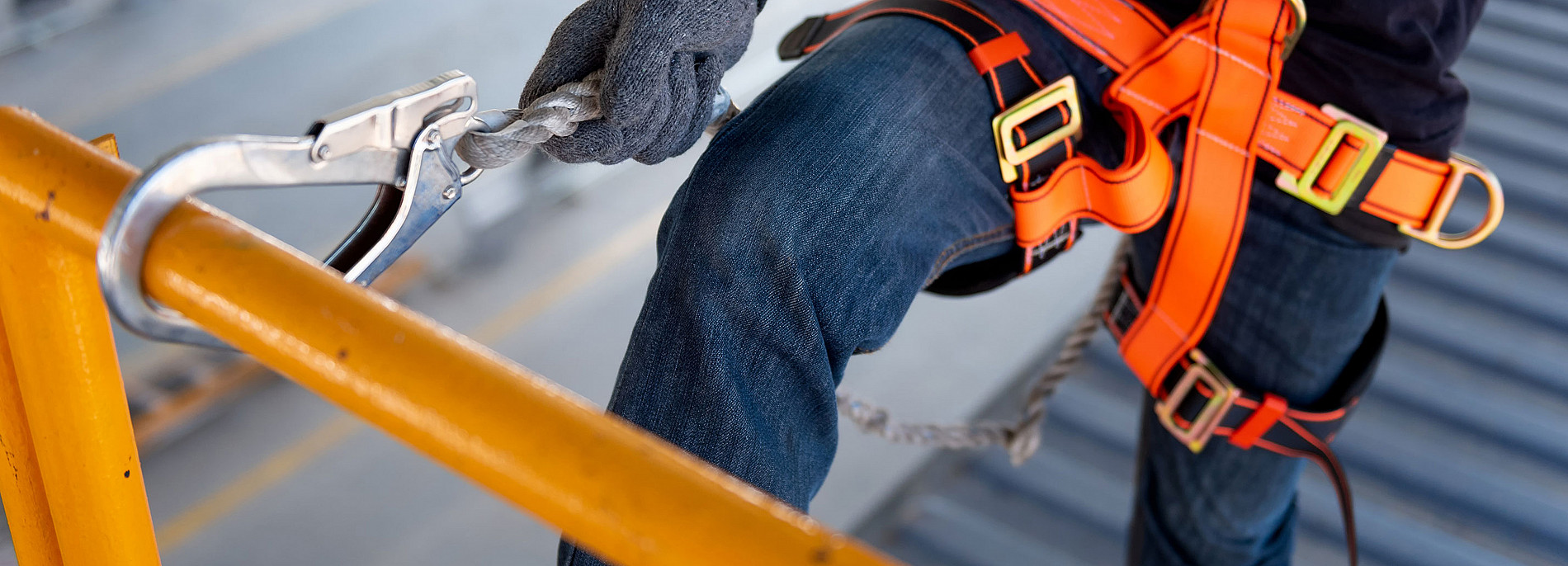 Fall protection equipment EKH Erkende Keurbedrijven Hijs en