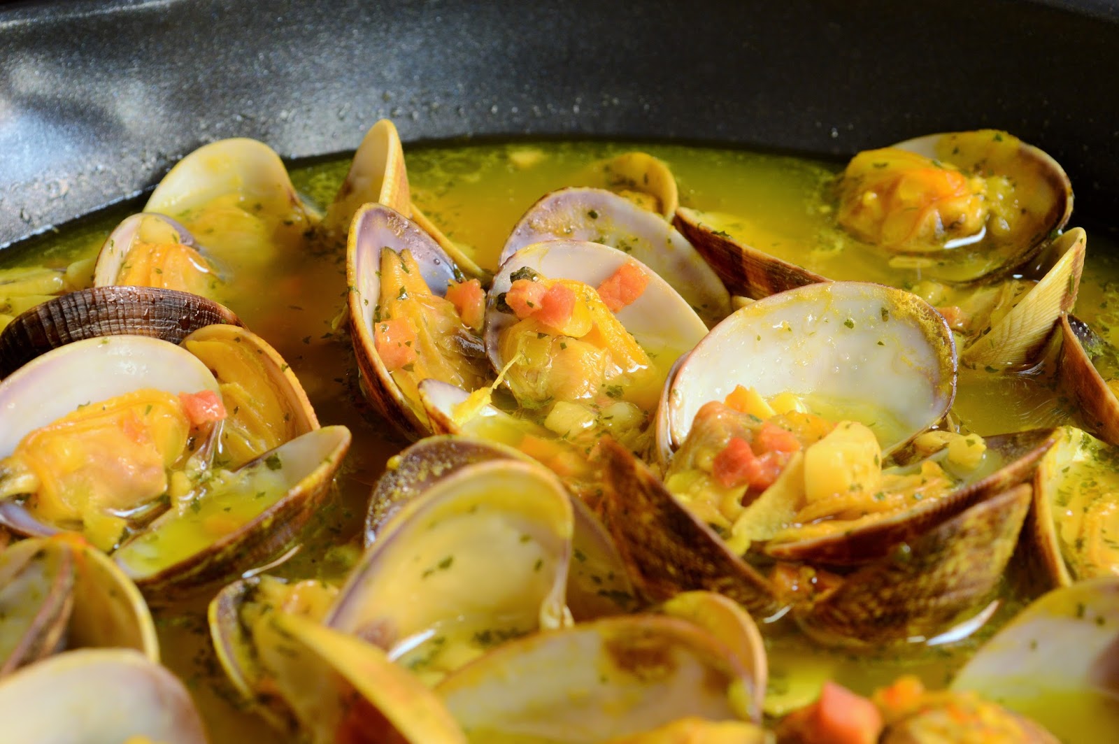 Receta Almejas en salsa con jamón El Chef de la Casa