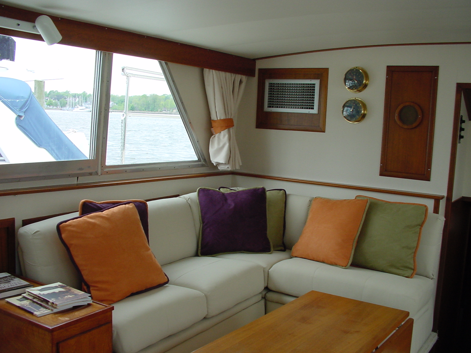 Boat Repair & Restoration. Sailboat Rigging, Varnish, Carpentry