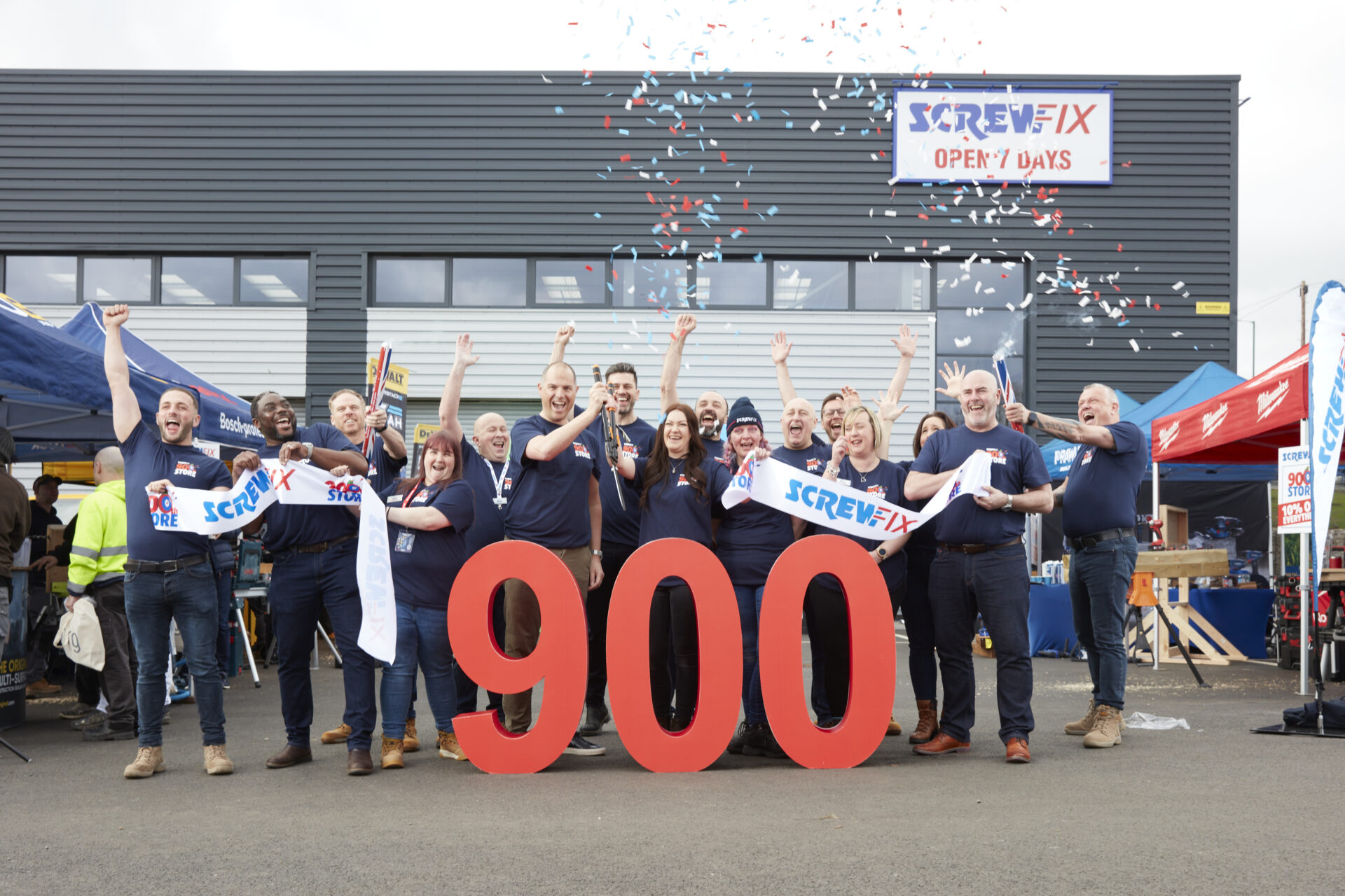 Screwfix marks new milestone by opening its 900th store Electrical Times