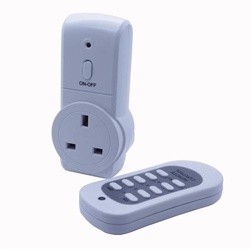 Status 20M Eco Remote Switch Control Mains Power Plug Socket Electrical