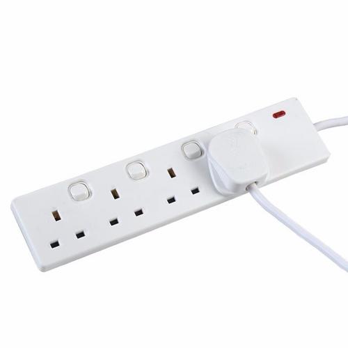 UK MAINS EXTENSION LEAD 4 GANG 2M SURGE PROTECTED SWITCHED by PIFCO