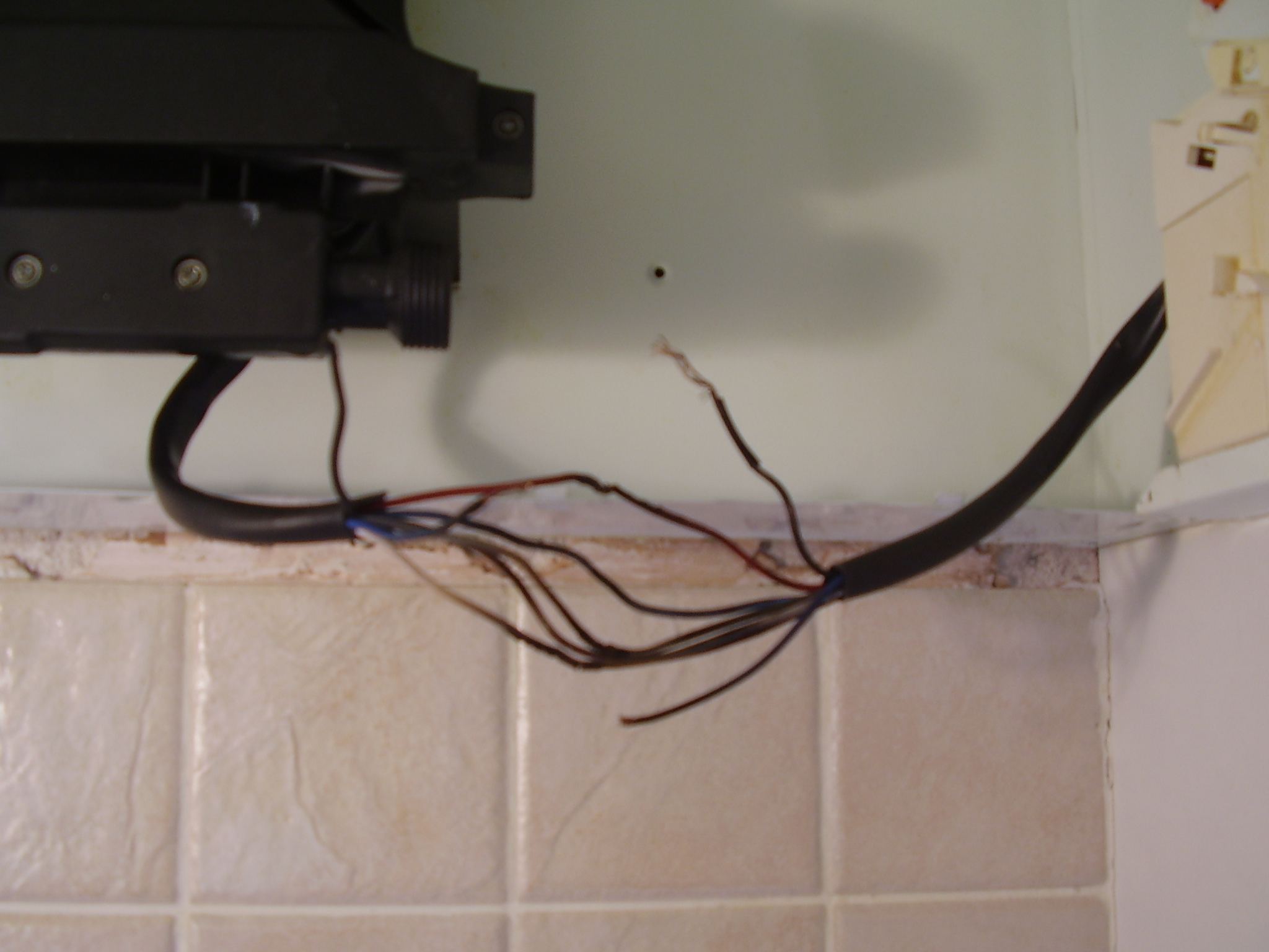 Cooker extractor fan fault, tripping consumer unit. on ElectriciansForums