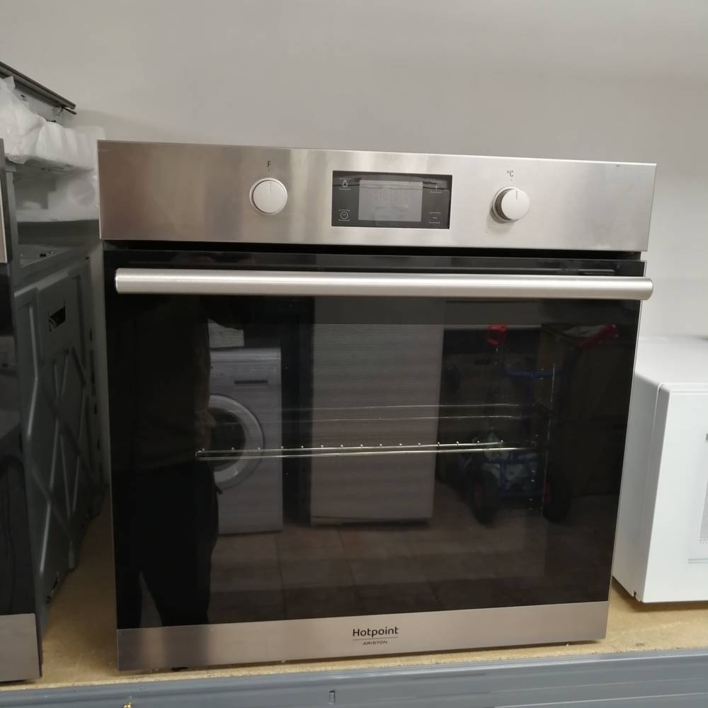Four encastrable 71L HOTPOINT ARISTON Garantie 6 mois Four encastrable 71L HOTPOINT ARISTON Garantie 6 mois
