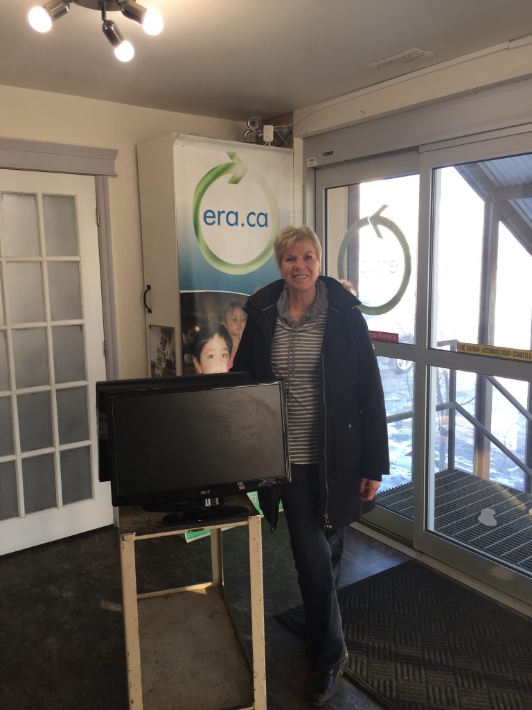 Resource Centre in Calgary Receives Computers ERA