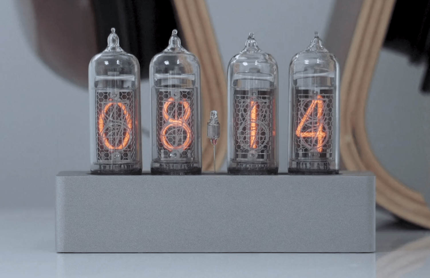 Arduino Clock on IN18 Nixie Tubes with a LONG Service Life