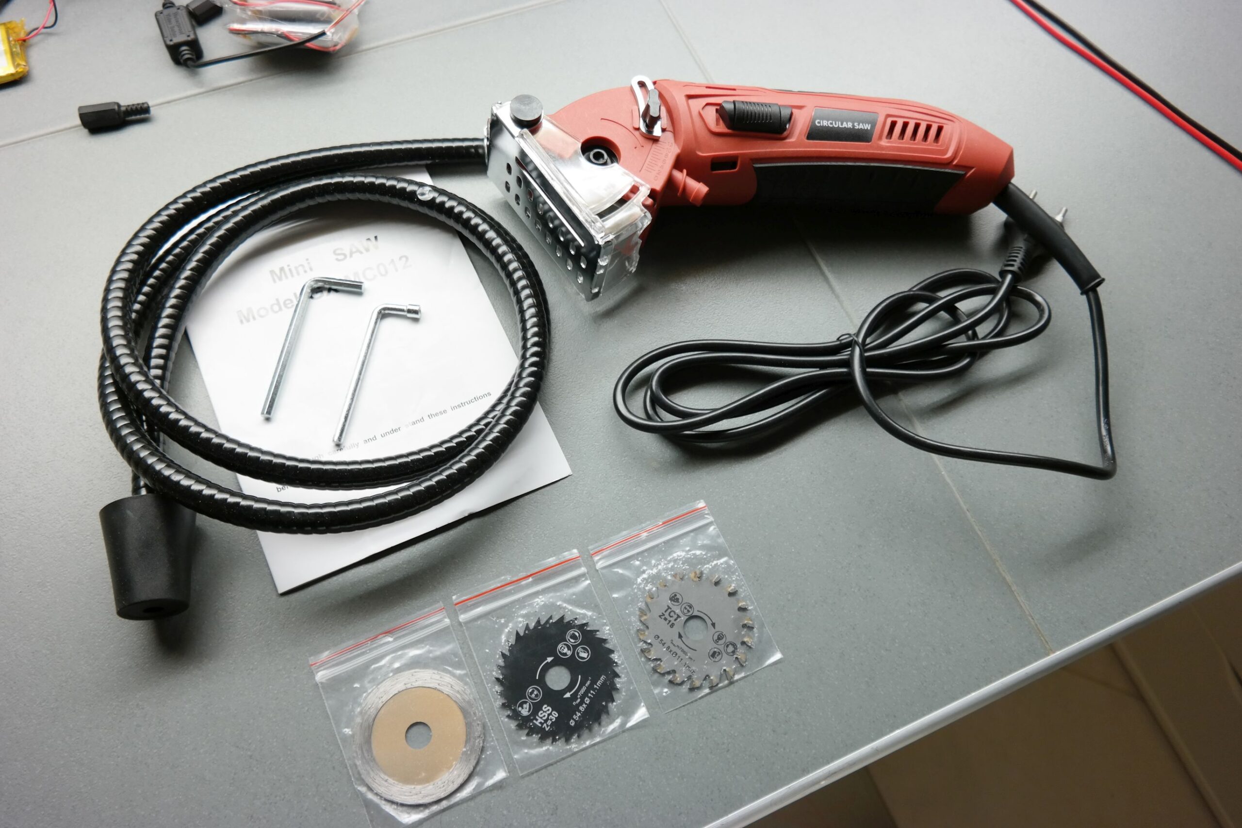 110V/220V Electric Mini Circular Saw For Household Use Electronics