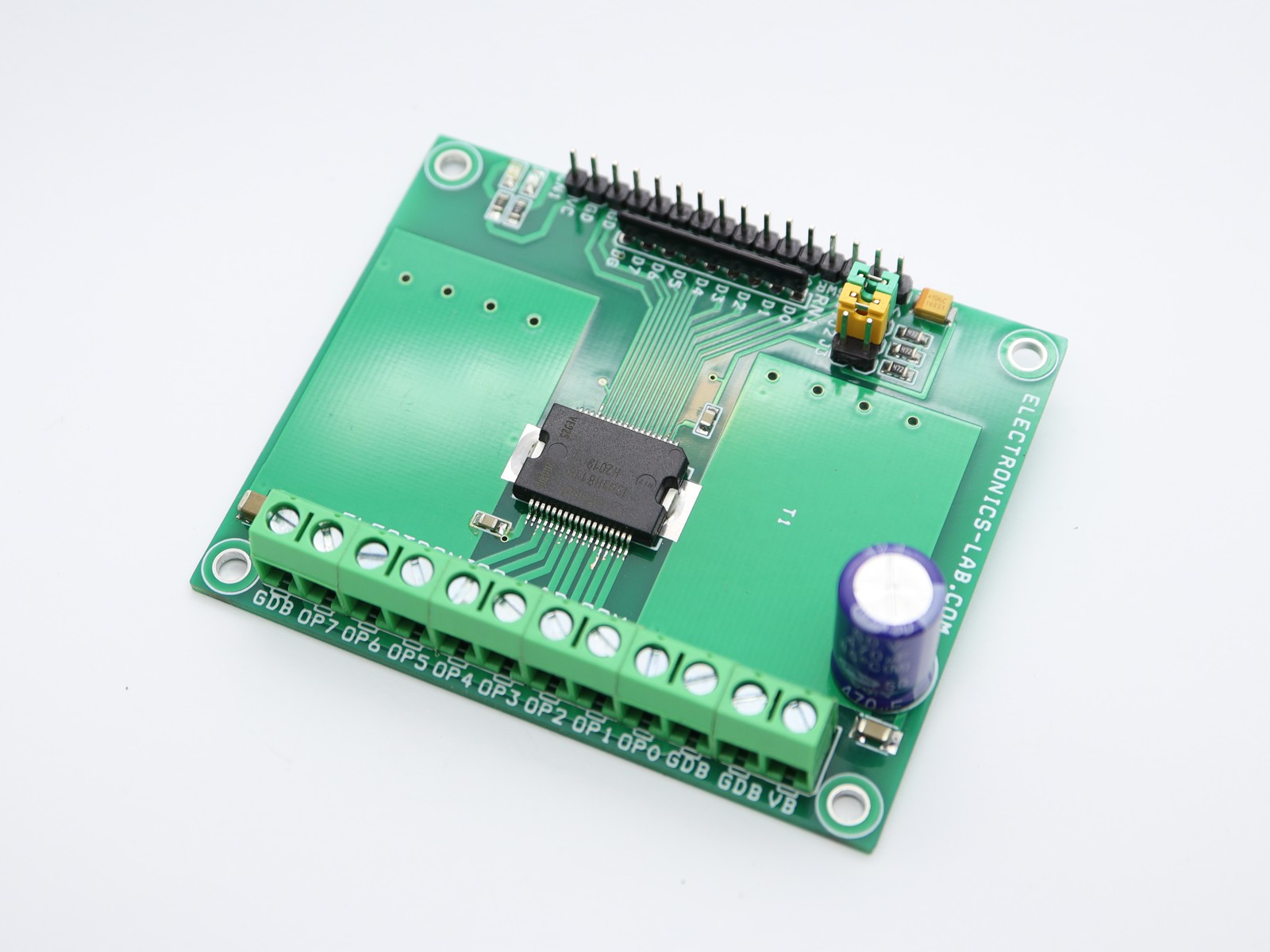 Galvanic Isolated 8 Channel HighSide Switch (0.6A per channel