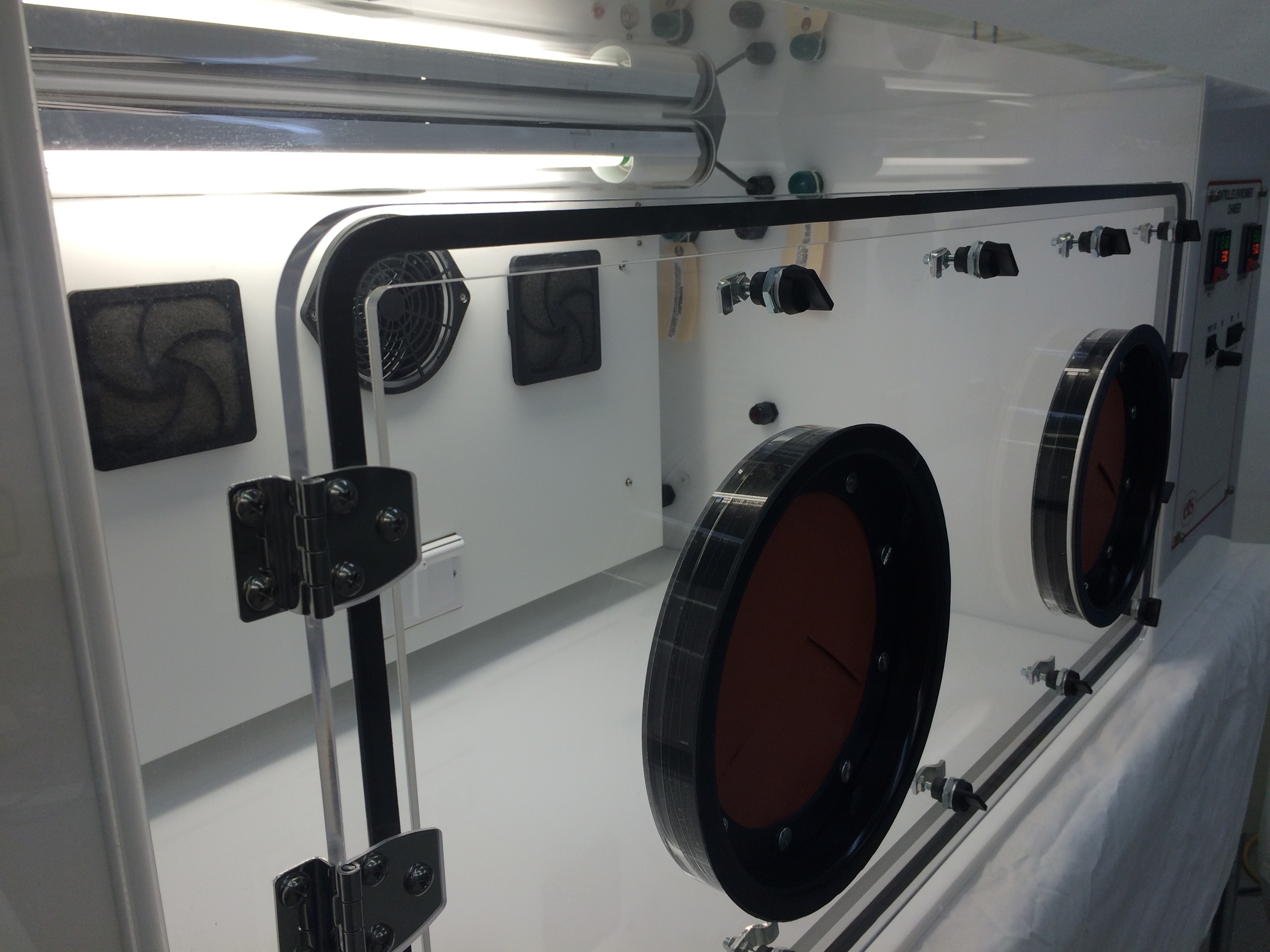 Considerations When Selecting a Controlled Environment Chamber