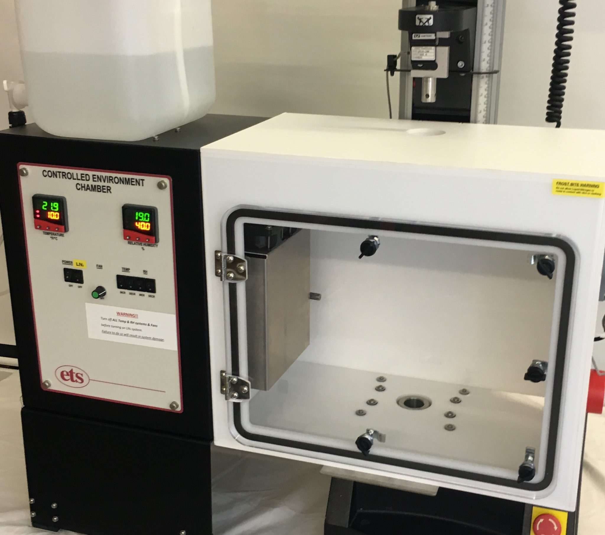 Benchtop Temperature and Humidity Chambers Archives ElectroTech