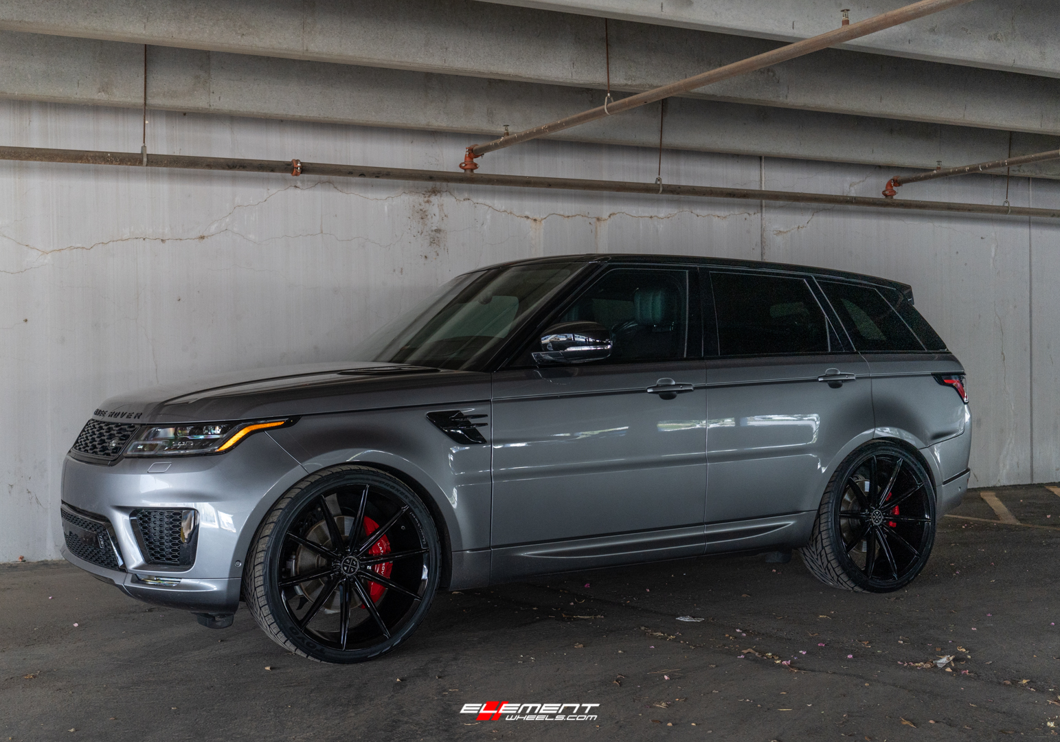 2022 Range Rover Sport Black Rims