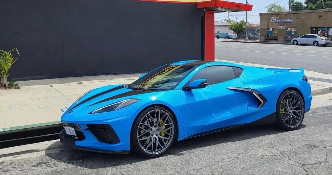 21/22 Double Staggered Varro VD06X Gloss Titanium w/ Brushed Face on a