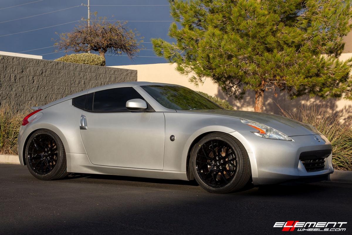 19 inch Staggered Variant Radon Gloss Piano Black on a 2012 Nissan 370z