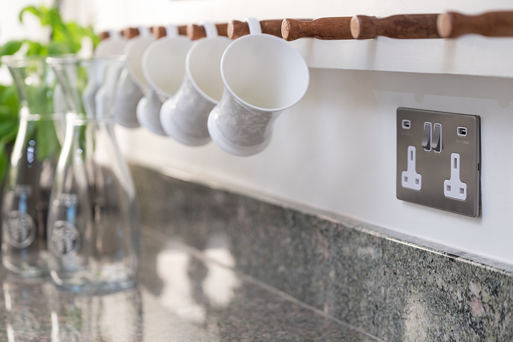 Choosing The Best Kitchen Sockets & Switches Elesi Blog