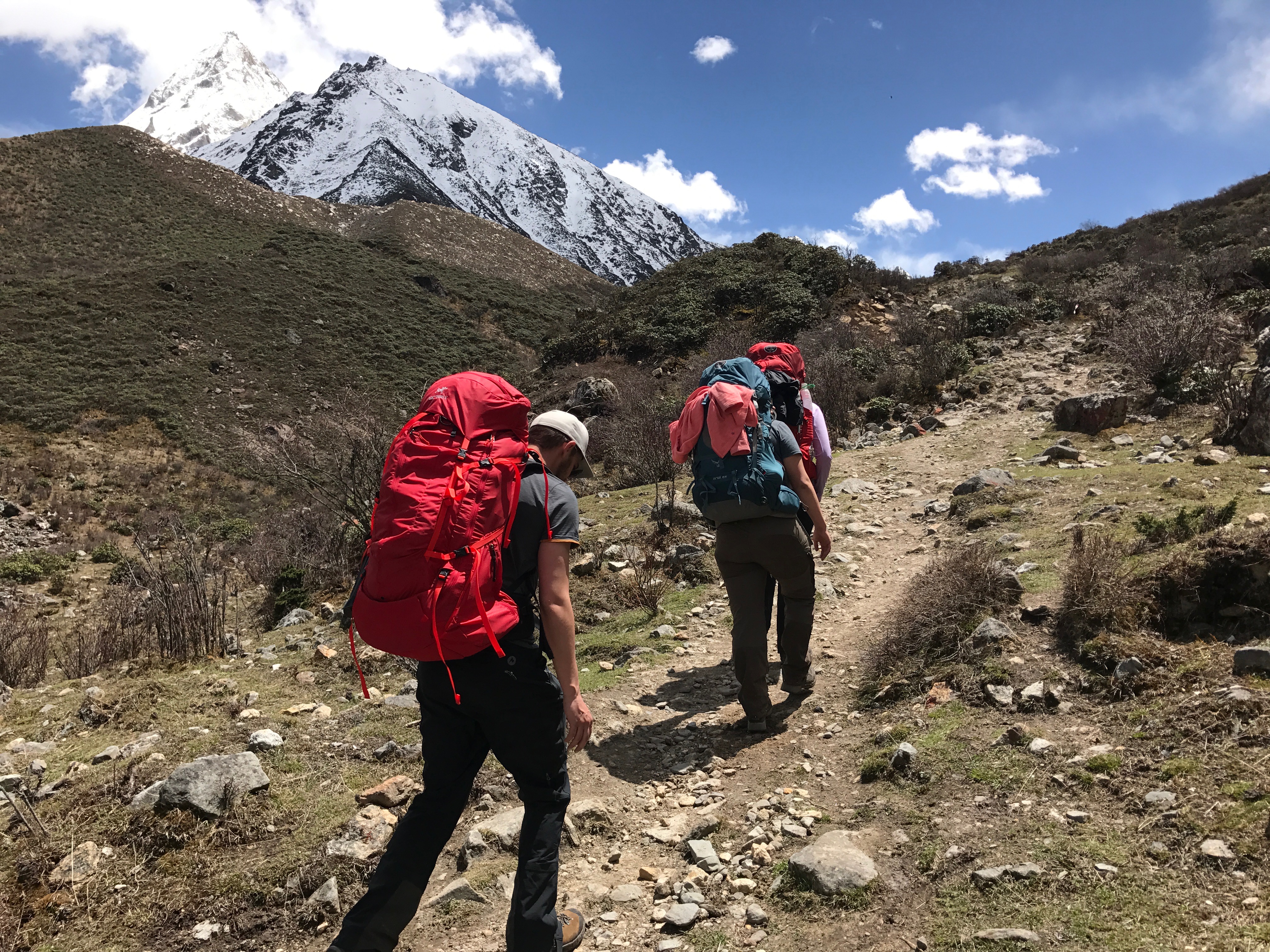 Ten Quick Tips on How to Pack a Backpack Elevated Trips